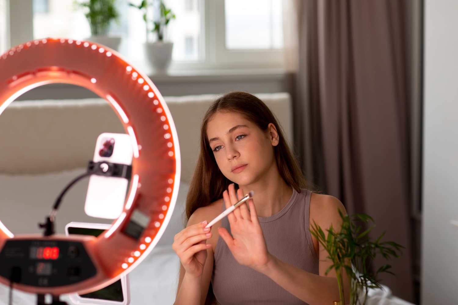 TikTok’ta Viral Olan Concealer Hileleri: Denemeye Değer mi, Yoksa Makyaj Felaketi mi?