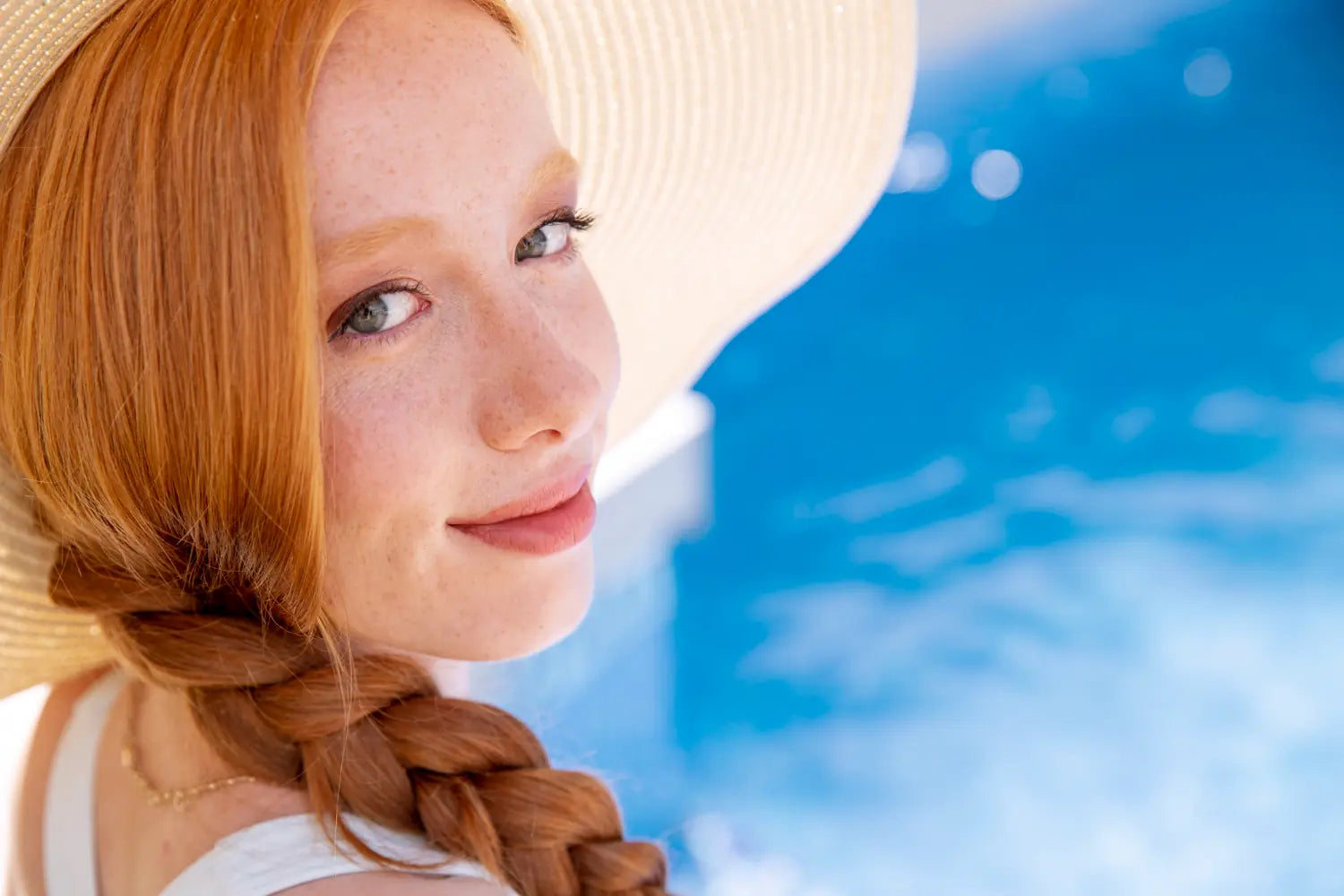 Sahte Çiller ve Sunkissed Görünüm Nasıl Yapılır? Doğal Güneşten Öpülmüş Cilt Etkisi
